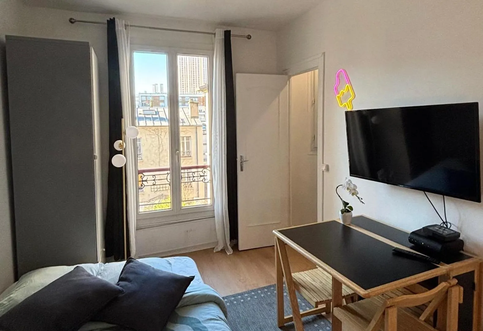 Bright Studio Paris France
